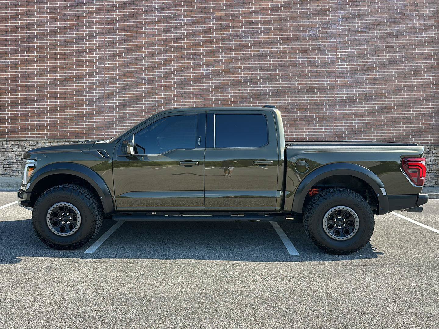 Certified 2024 Ford F150 Raptor AWD/4WD image 2