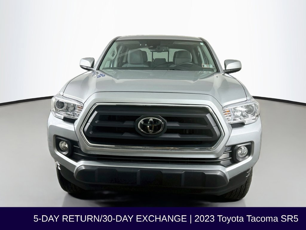Used 2023 Toyota Tacoma SR5 AWD/4WD image 3