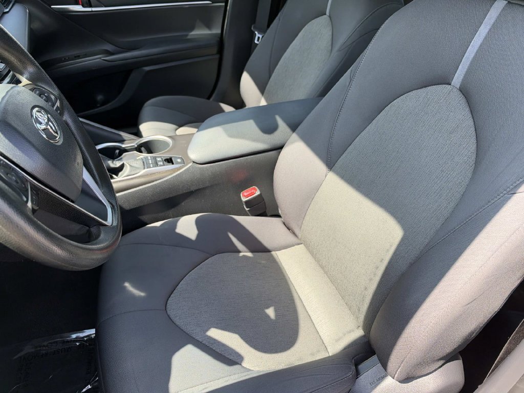 Used 2021 Toyota Camry LE FWD image 20