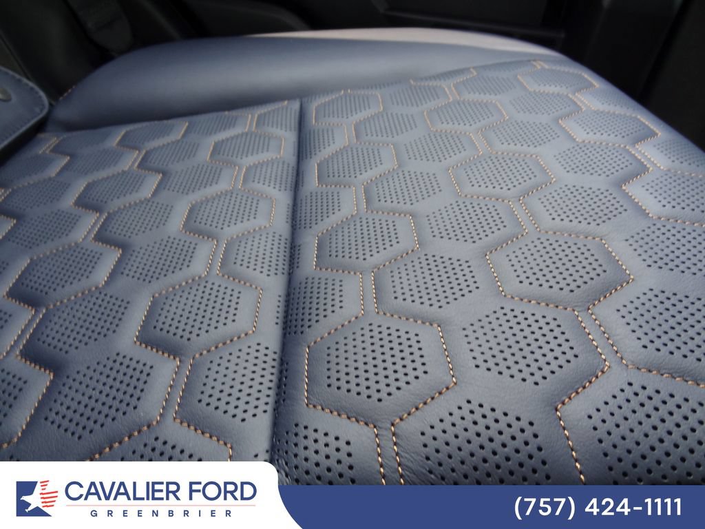 Used 2026 Toyota 4Runner Platinum AWD/4WD image 14