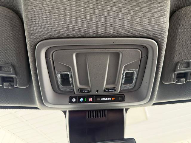 Used 2025 Chevrolet Silverado 1500 LT RWD image 18