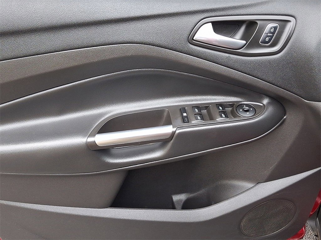 Certified 2018 Ford Escape SEL image 13