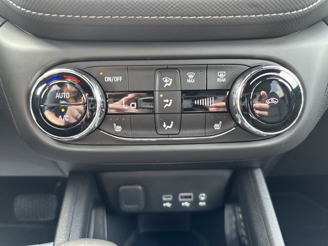 Used 2023 Chevrolet TrailBlazer ACTIV w/ Convenience Package FWD image 39