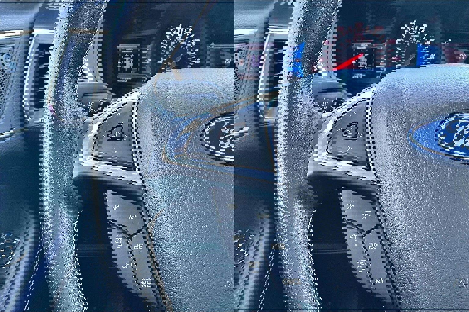 Certified 2024 Ford Edge ST image 18