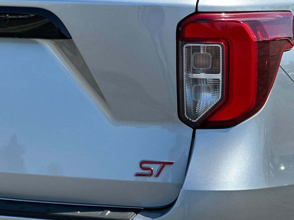 Certified 2020 Ford Explorer ST w/ ST Street Pack image 28