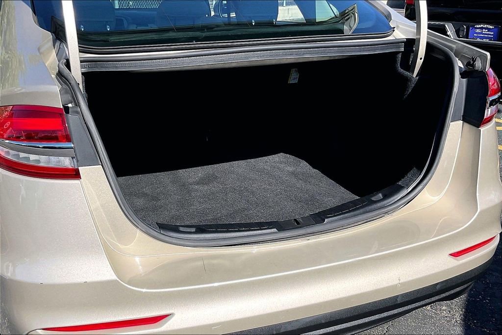 Certified 2019 Ford Fusion S FWD image 25