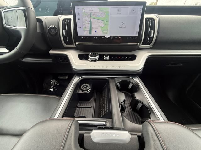 Certified 2025 Ford Expedition Active AWD/4WD image 15