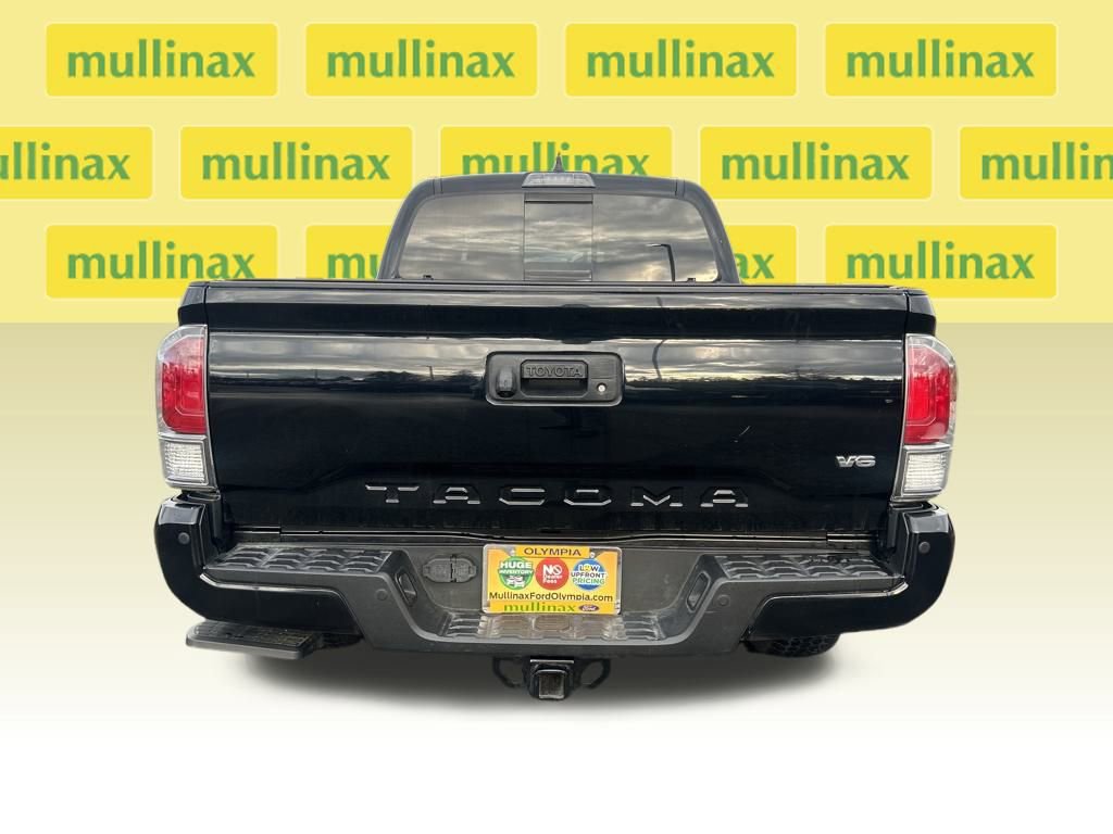 Used 2022 Toyota Tacoma TRD Off-Road image 32