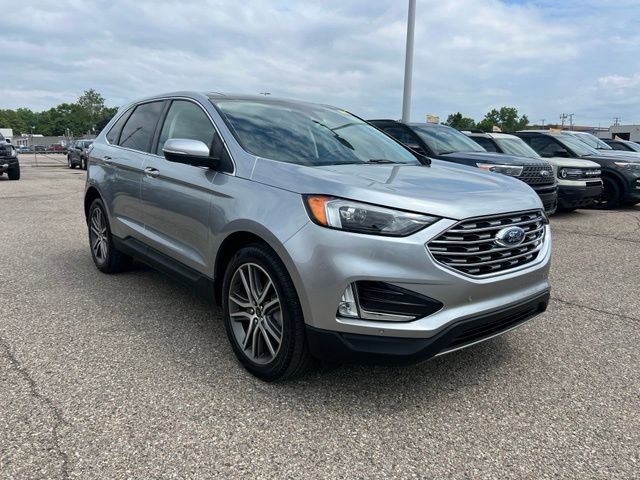 Certified 2023 Ford Edge Titanium w/ Class II Trailer Tow Package AWD/4WD image 3