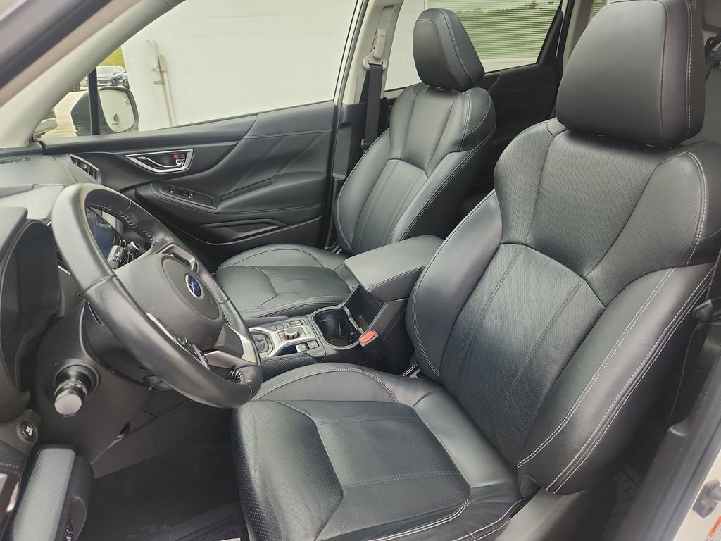 Used 2019 Subaru Forester Limited image 9