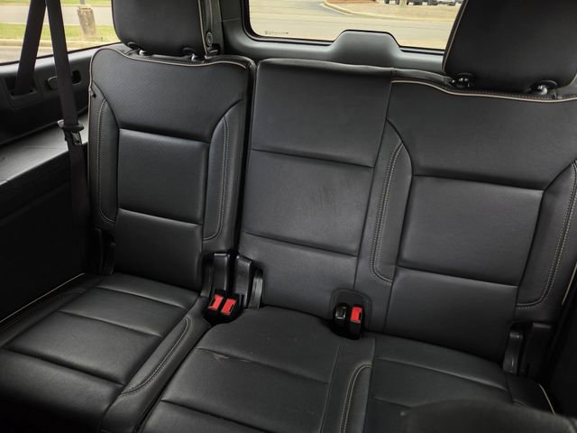 Used 2023 Chevrolet Suburban Premier AWD/4WD image 20