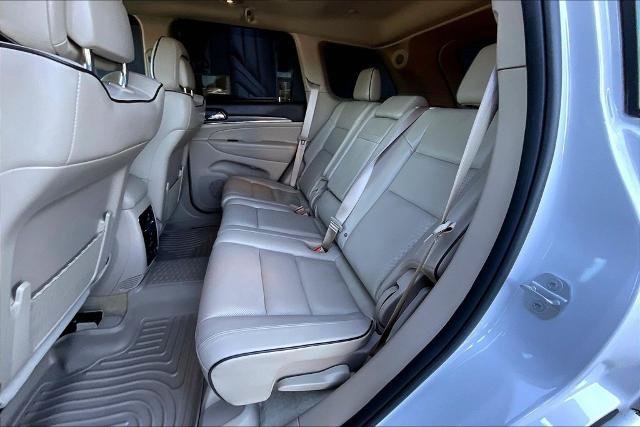 Used 2019 Jeep Grand Cherokee Overland RWD image 21