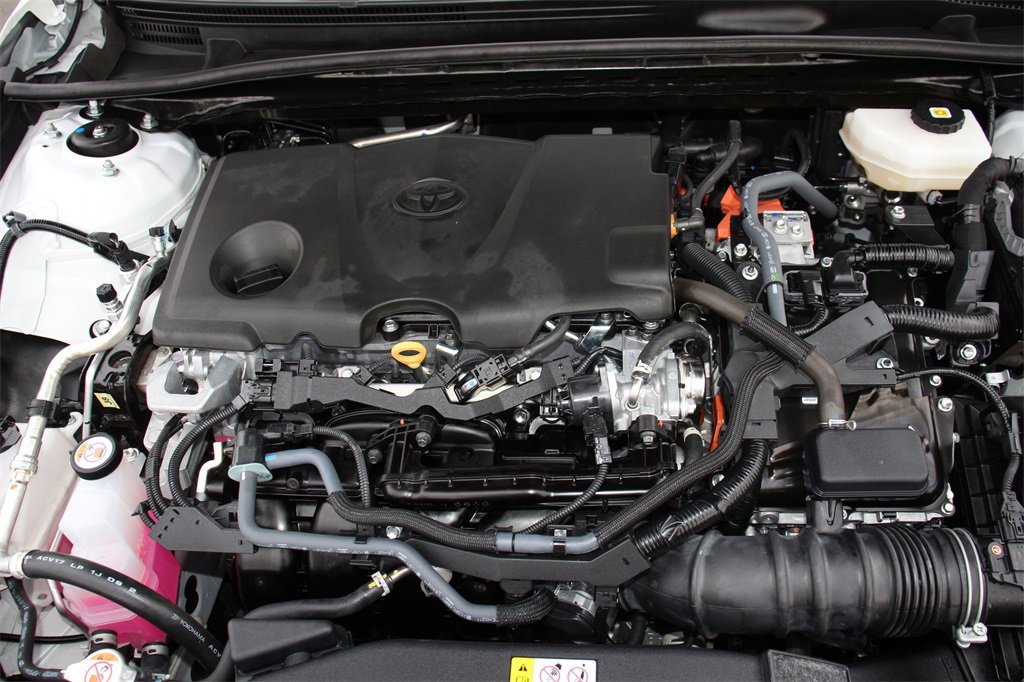 Used 2025 Toyota Camry XSE image 30