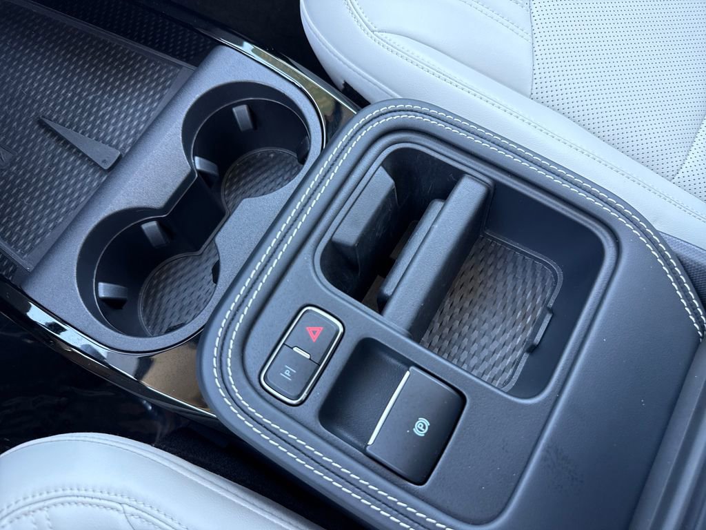 Certified 2025 Ford Mustang Mach-E Premium RWD image 24