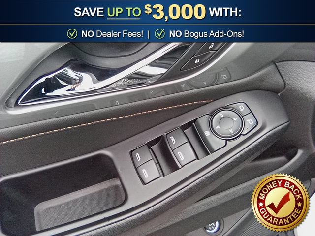 Used 2020 Chevrolet Traverse LT FWD image 16