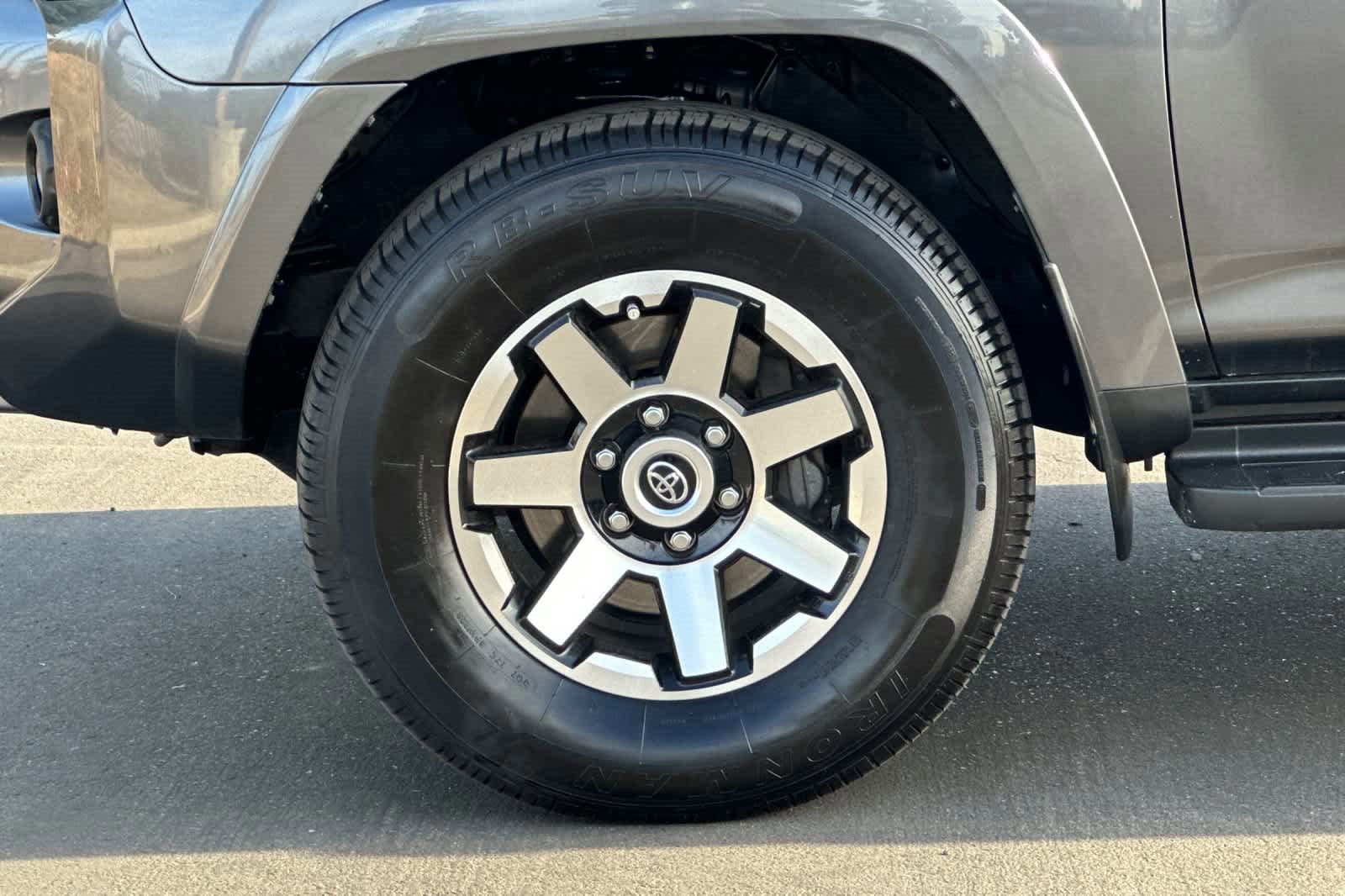 Used 2022 Toyota 4Runner TRD Off-Road Premium image 28