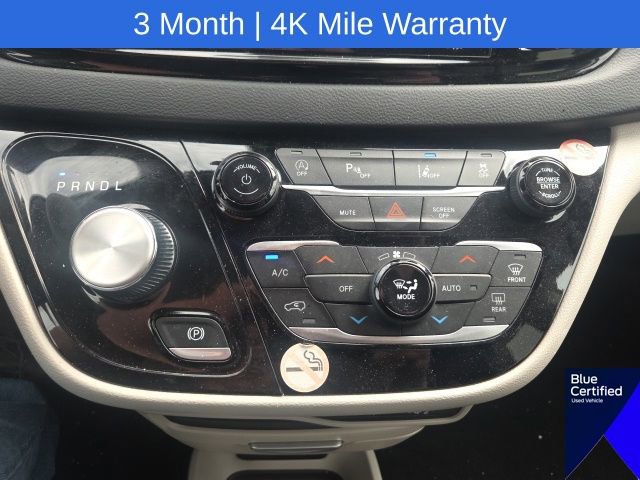 Used 2023 Chrysler Pacifica Touring-L FWD image 37
