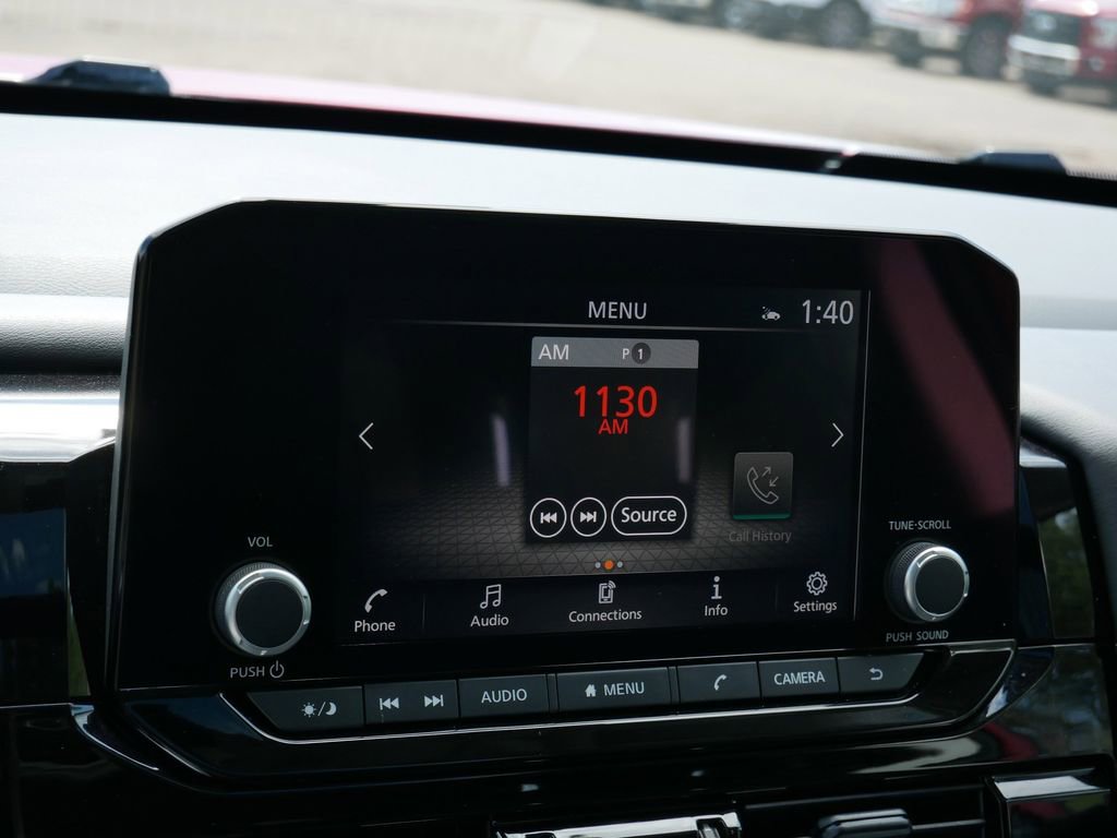 Used 2024 Nissan Pathfinder SV w/ SV Premium Package image 22