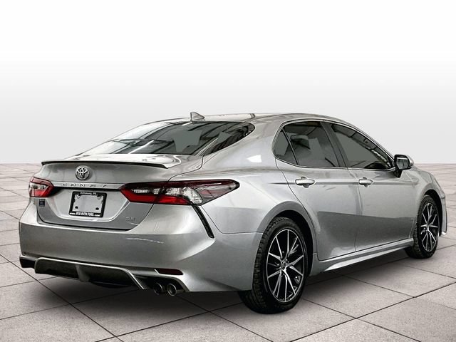 Used 2023 Toyota Camry SE FWD image 11