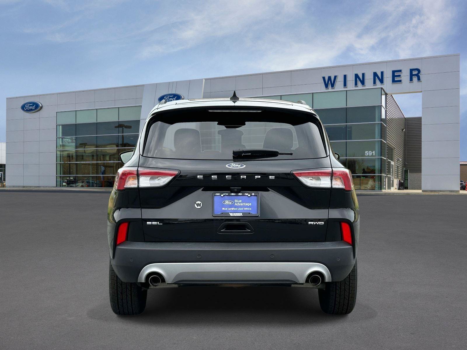 Certified 2022 Ford Escape SEL w/ Technology Package AWD/4WD image 3