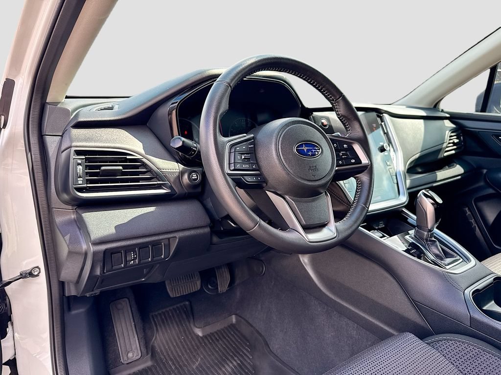 Used 2025 Subaru Outback Premium w/ Popular Package #1A AWD/4WD image 9