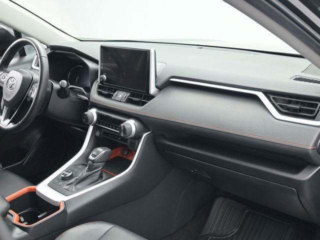 Used 2024 Toyota RAV4 Adventure image 29