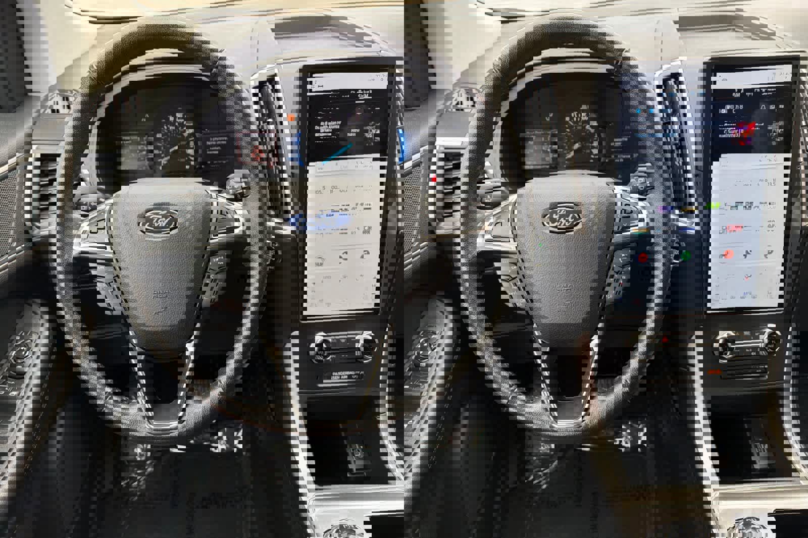 Certified 2024 Ford Edge SEL image 14