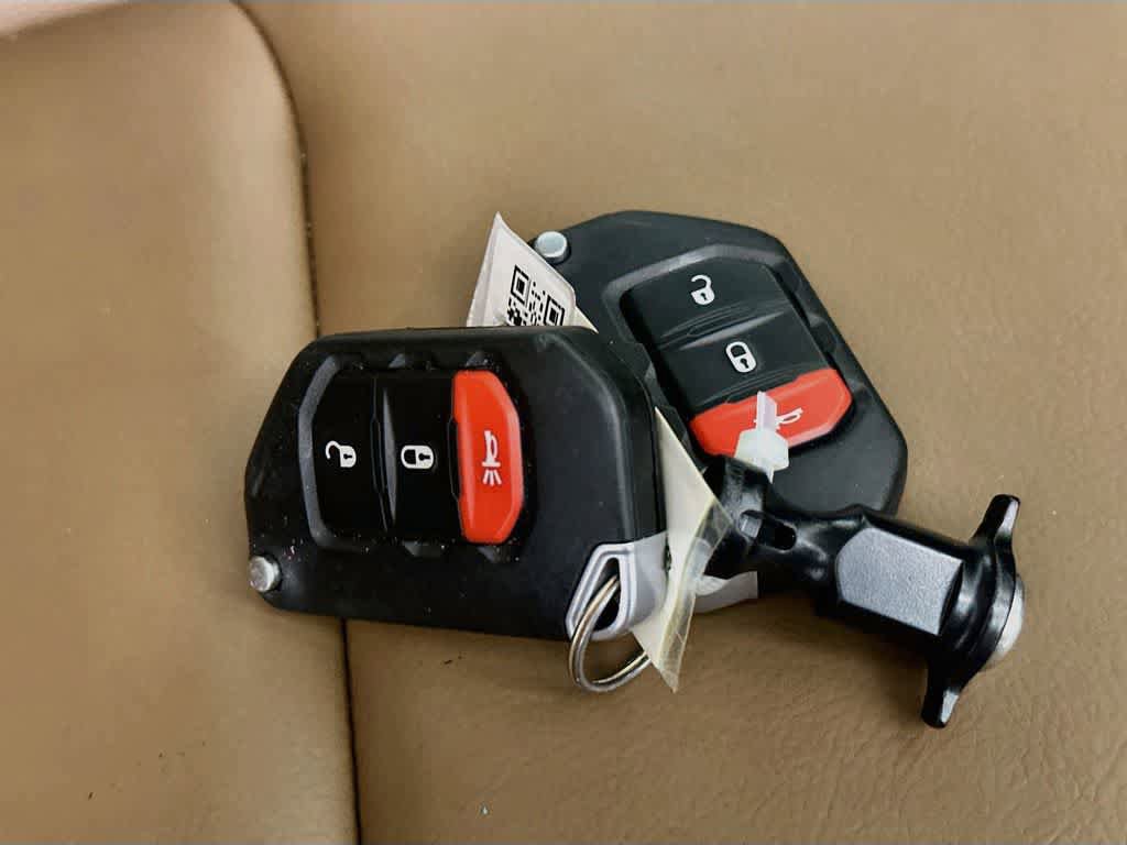 Used 2021 Jeep Wrangler Unlimited Sahara w/ Safety Group AWD/4WD image 20