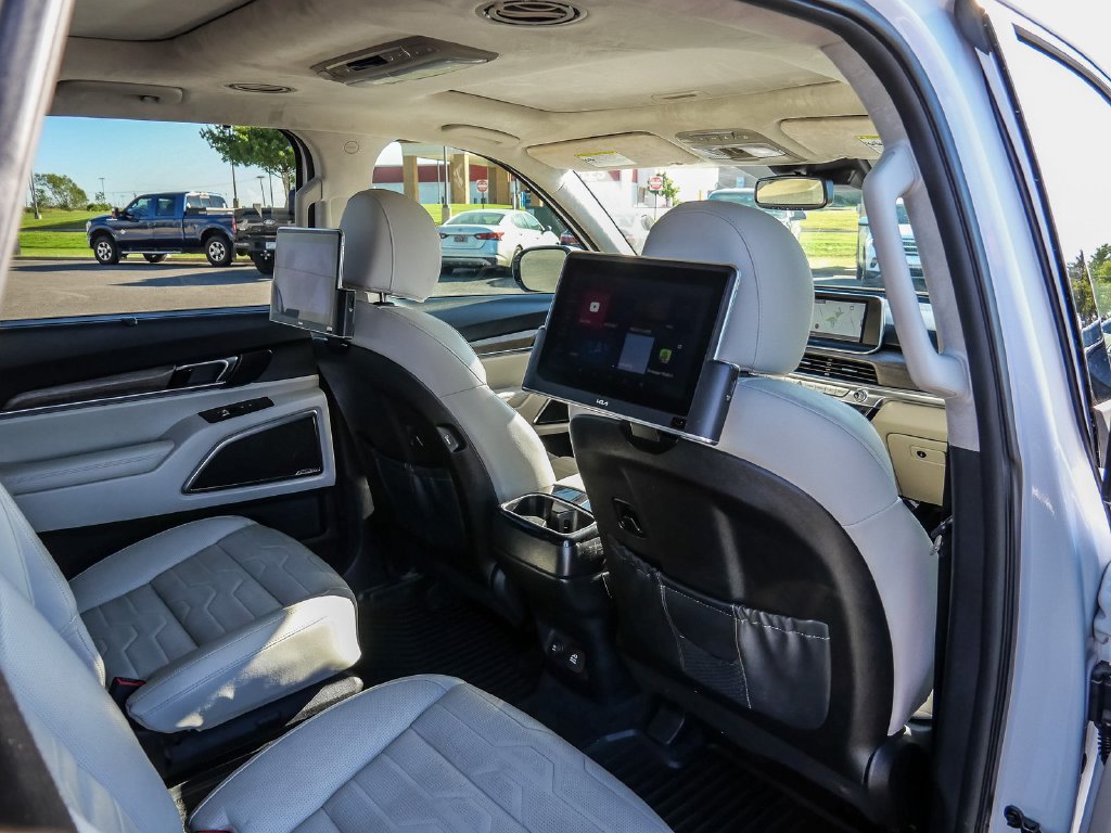 Used 2022 Kia Telluride SX w/ SX Prestige Package AWD/4WD image 28