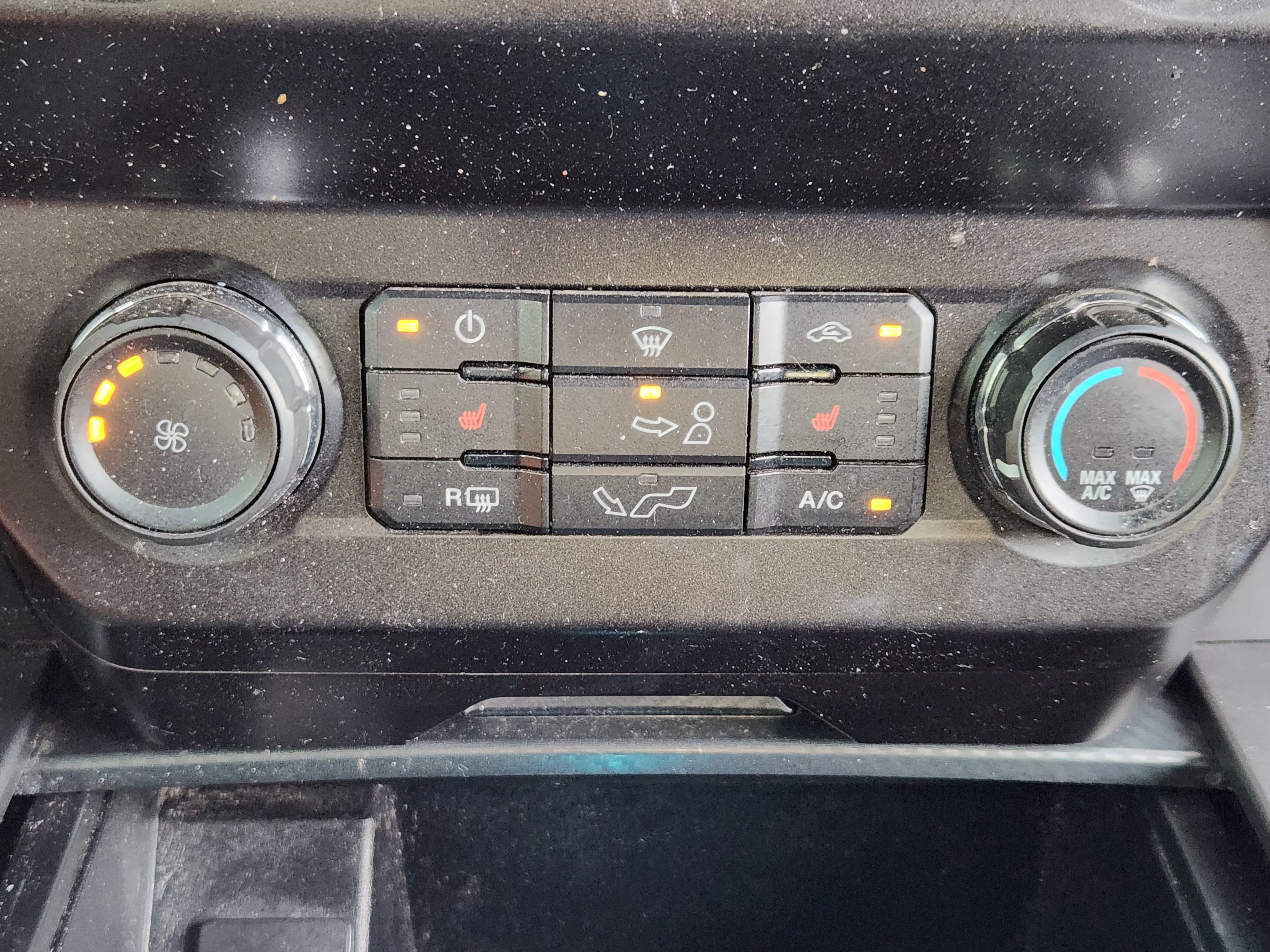 Certified 2020 Ford F150 XLT w/ Equipment Group 302A Luxury AWD/4WD image 20