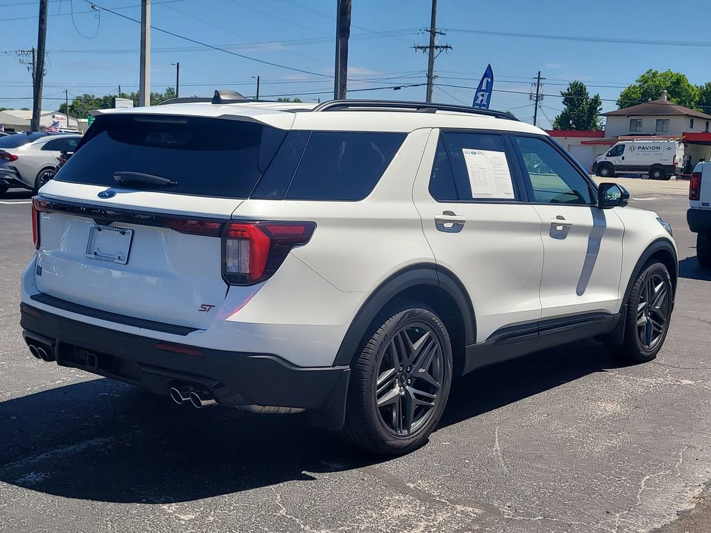 Certified 2025 Ford Explorer ST w/ Sun And Sound Package AWD/4WD image 4
