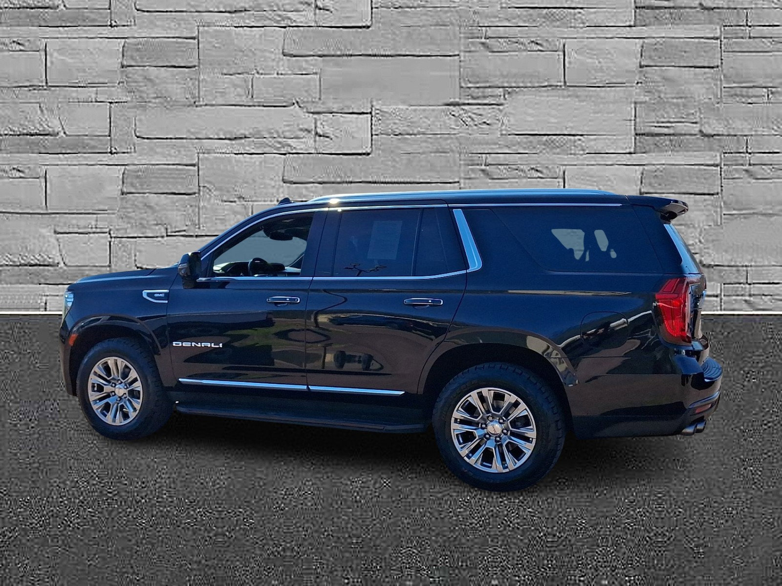 Used 2021 GMC Yukon Denali image 7