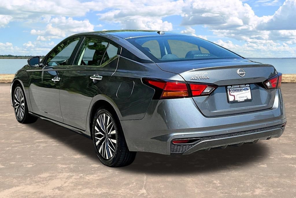 Used 2025 Nissan Altima 2.5 SV FWD image 5