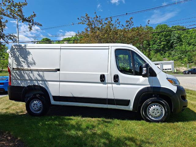Used 2025 RAM ProMaster 2500 w/ U-Haul Equipment Group FWD image 15