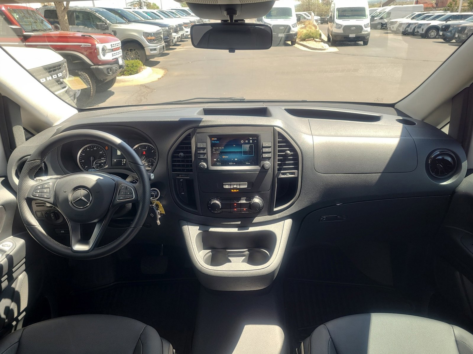 Used 2023 Mercedes-Benz Metris image 21