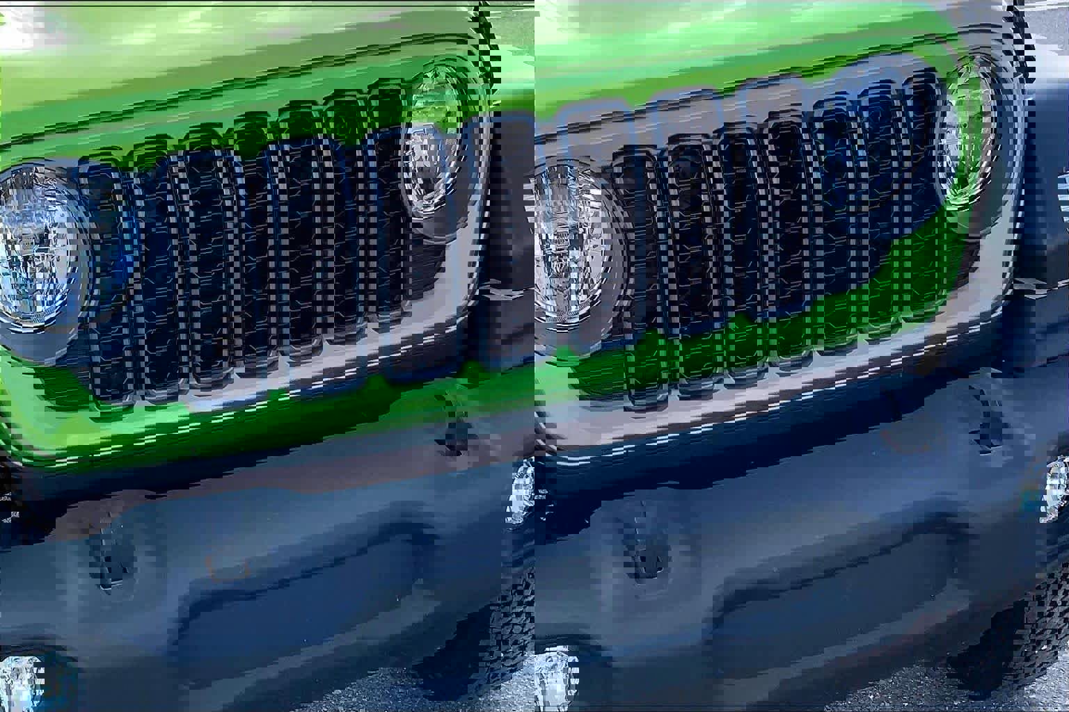 Used 2025 Jeep Wrangler Sport S image 28