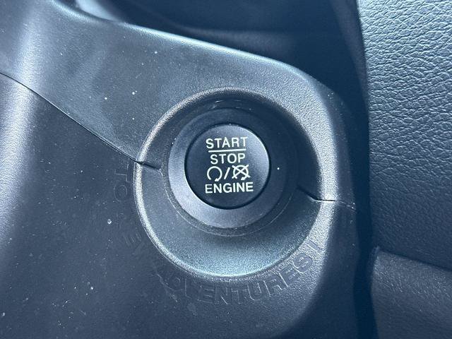 Used 2022 Jeep Renegade Sport w/ Sport Appearance Group AWD/4WD image 22