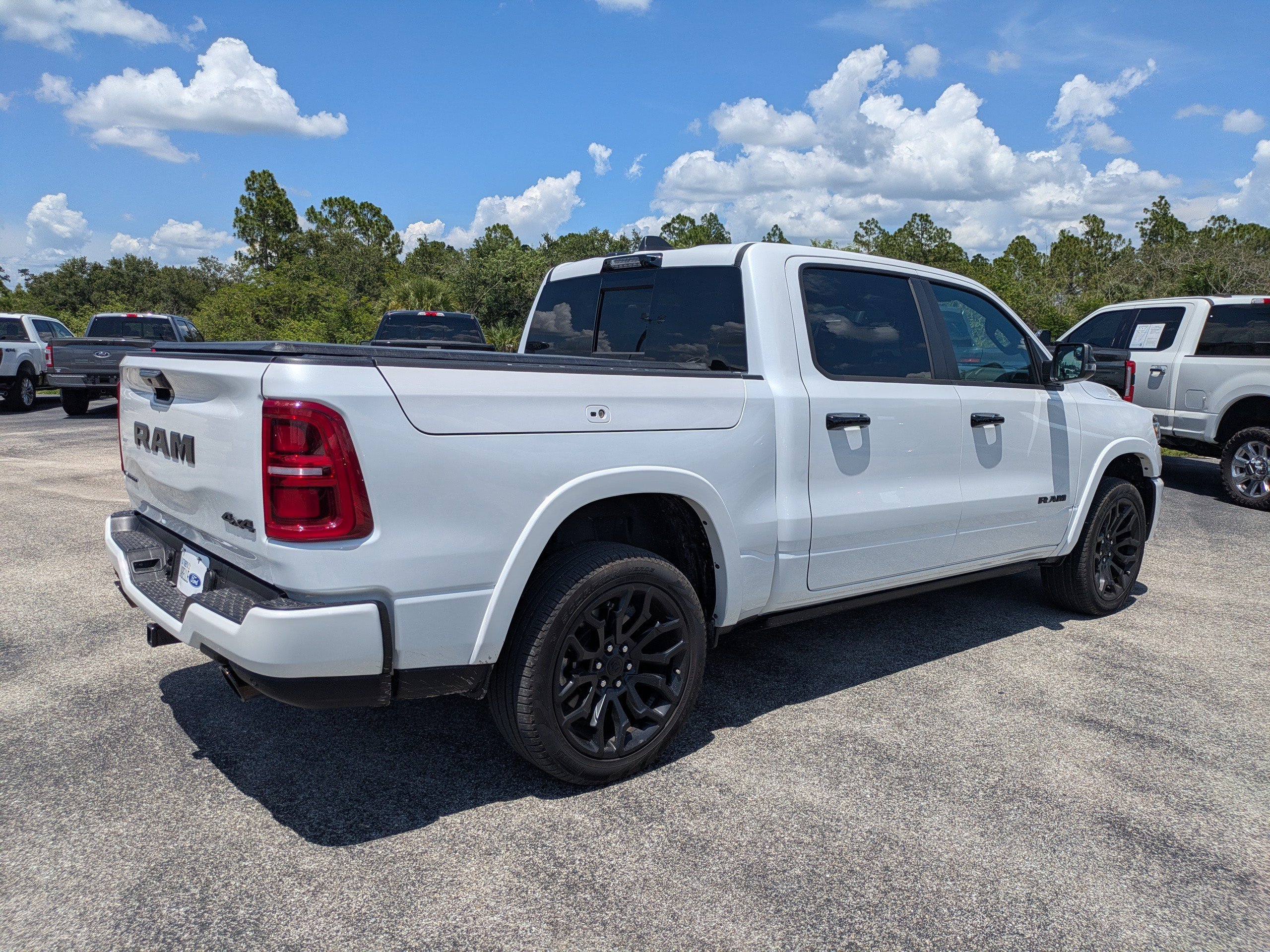 Used 2026 RAM 1500 Limited AWD/4WD image 4