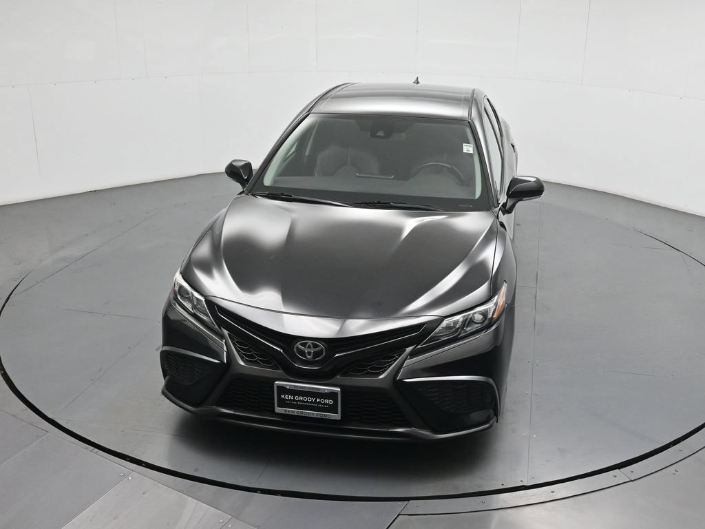Used 2021 Toyota Camry SE w/ Convenience Package FWD image 35