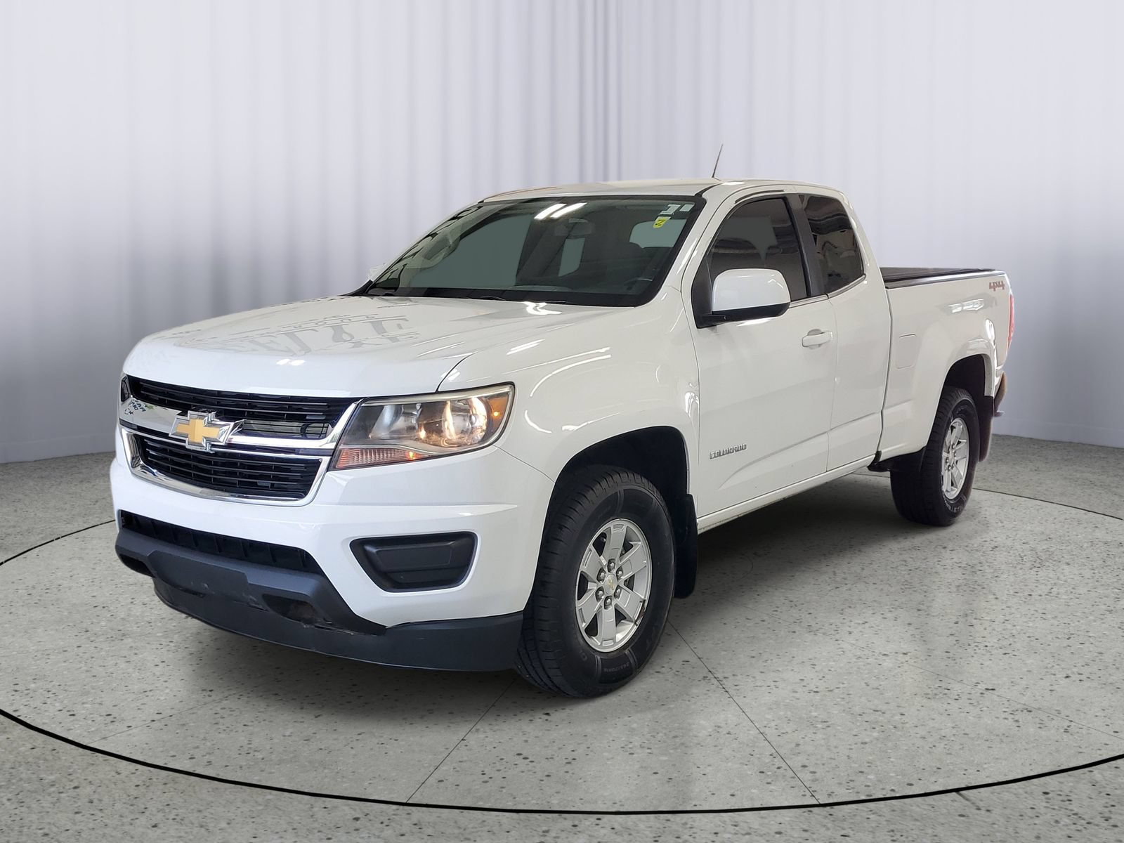 Used 2018 Chevrolet Colorado W/T w/ WT Convenience Package AWD/4WD image 2