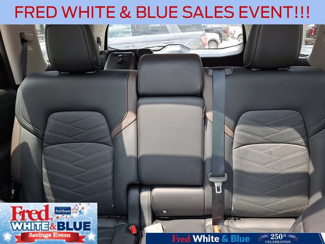 Used 2024 Nissan Pathfinder Platinum w/ Cargo Package AWD/4WD image 19