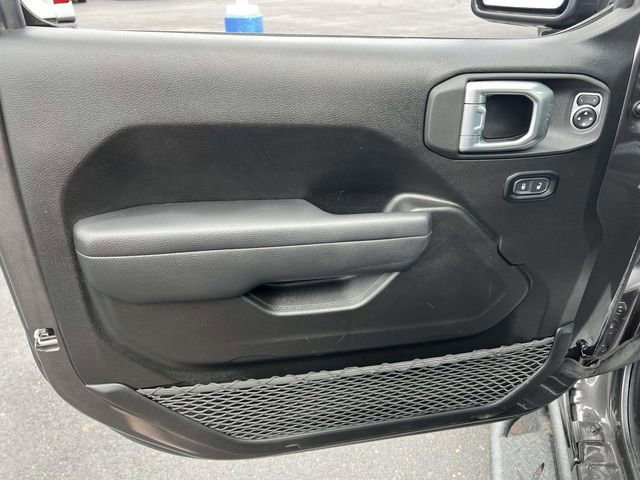 Used 2025 Jeep Gladiator Sport AWD/4WD image 12