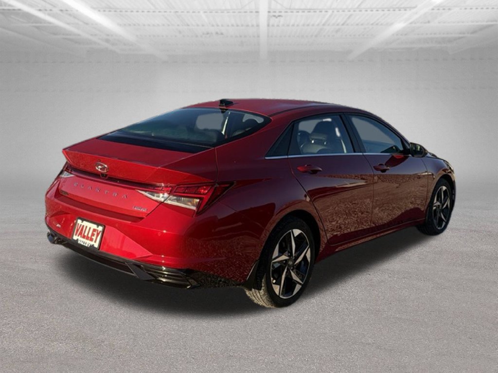 Used 2023 Hyundai Elantra Limited FWD image 13
