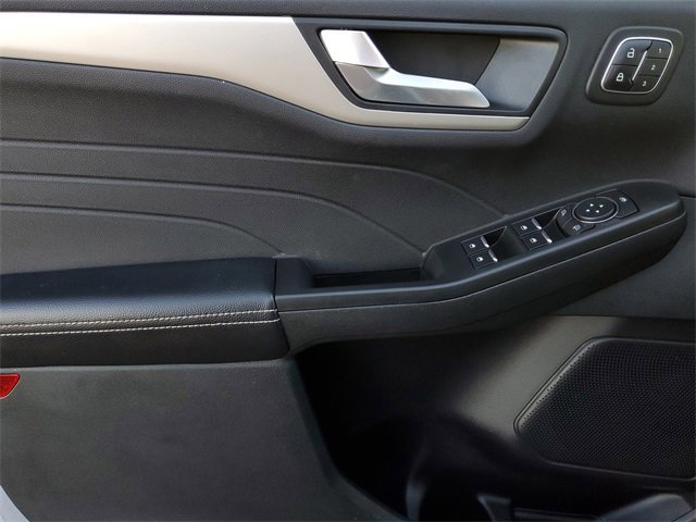 Certified 2022 Ford Escape SEL w/ Technology Package image 9