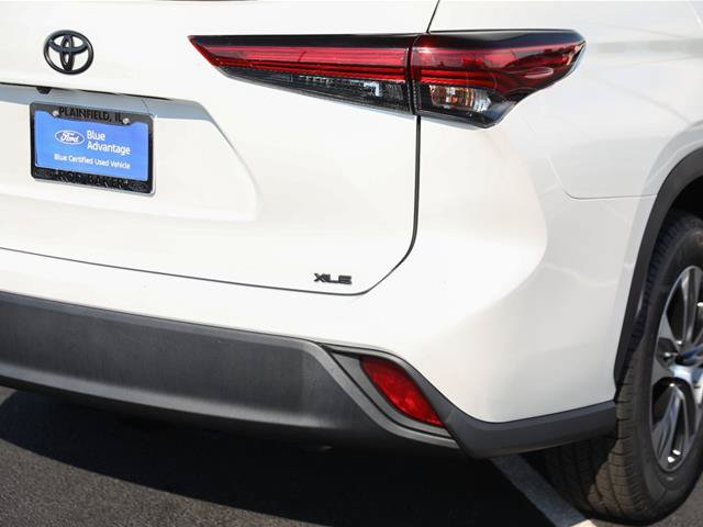 Used 2023 Toyota Highlander XLE FWD image 10