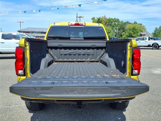 Used 2023 Chevrolet Colorado ZR2 w/ ZR2 Convenience Package III AWD/4WD image 32
