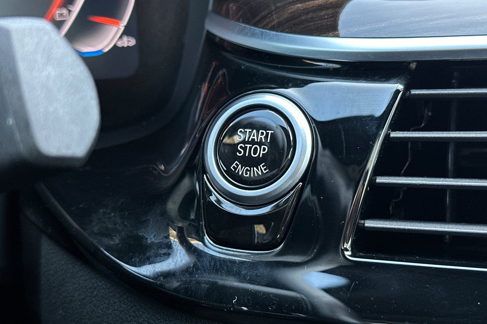 Used 2023 BMW 540i w/ M Sport Package image 21