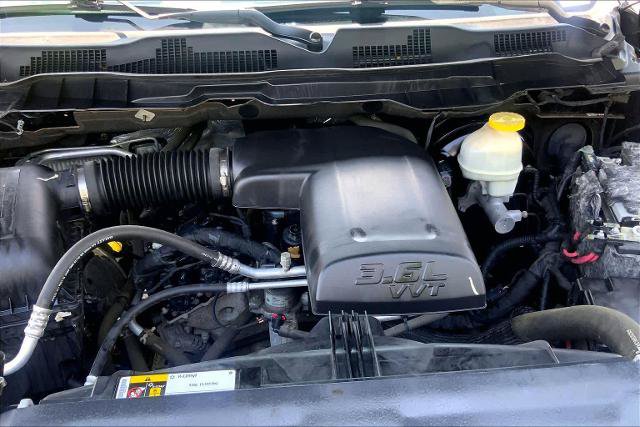 Used 2018 RAM 1500 Express w/ Express Value Package AWD/4WD image 30