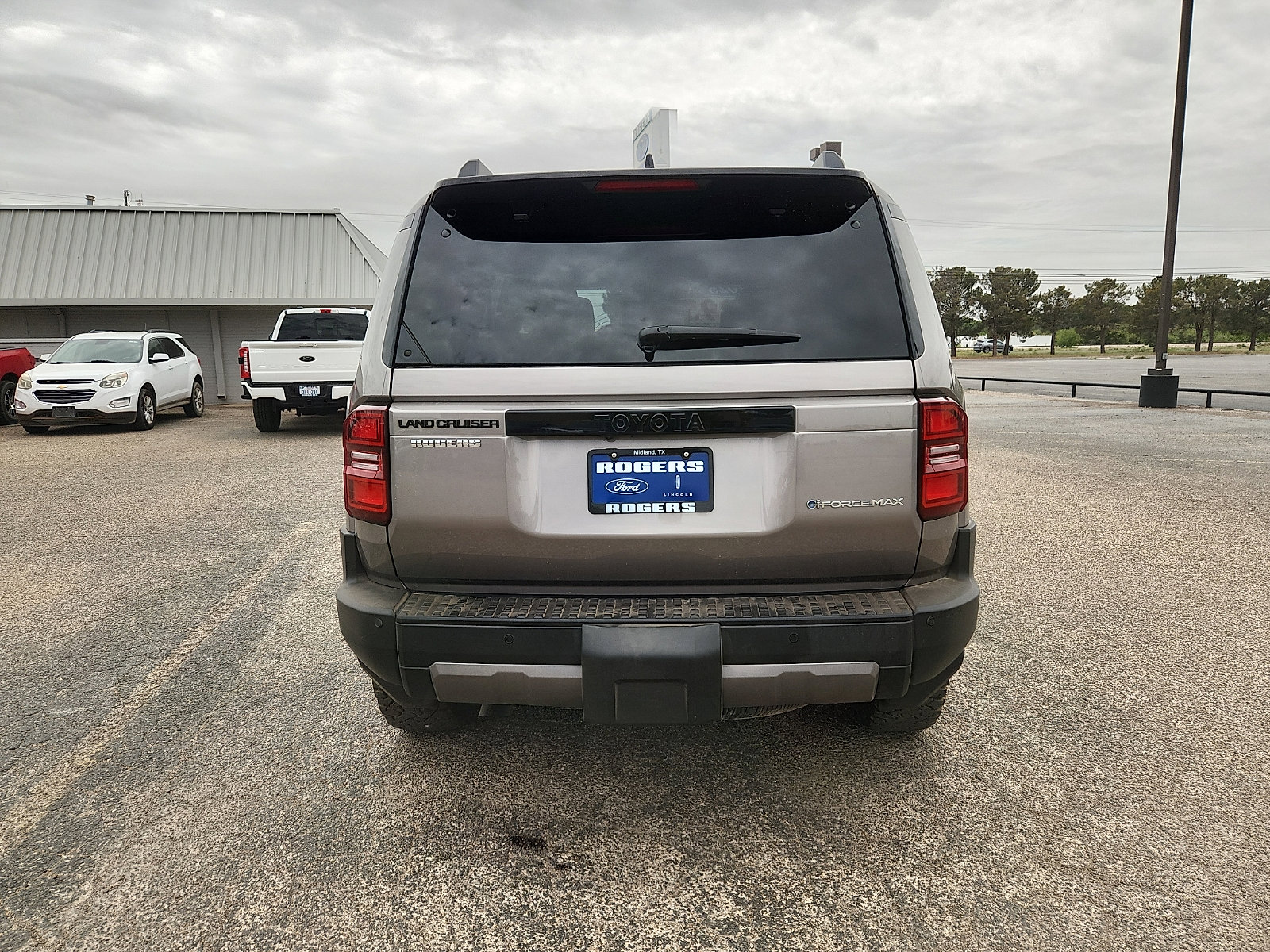 Used 2025 Toyota Land Cruiser w/ Premium Package AWD/4WD image 6