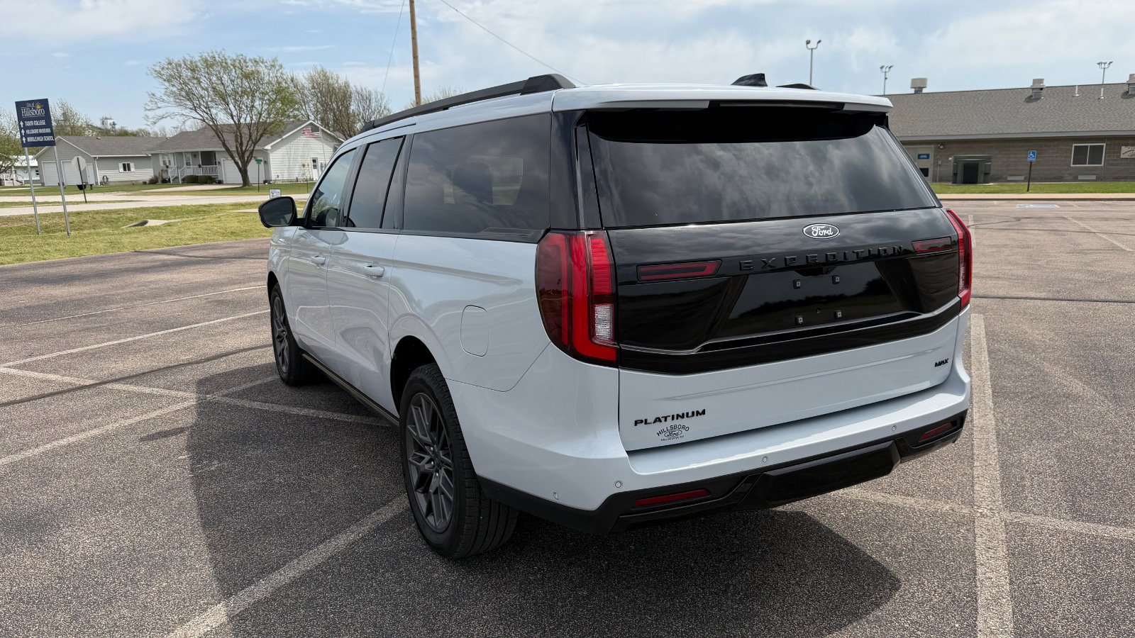 Certified 2025 Ford Expedition Max Platinum w/ Stealth Performance Package AWD/4WD image 10